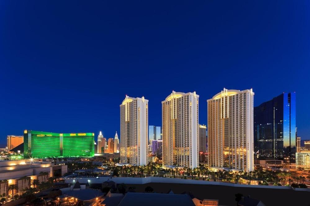 The Signature At Mgm Grand By Suiteness Las Vegas Exterior photo